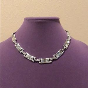 Premier Design Ivy League necklace